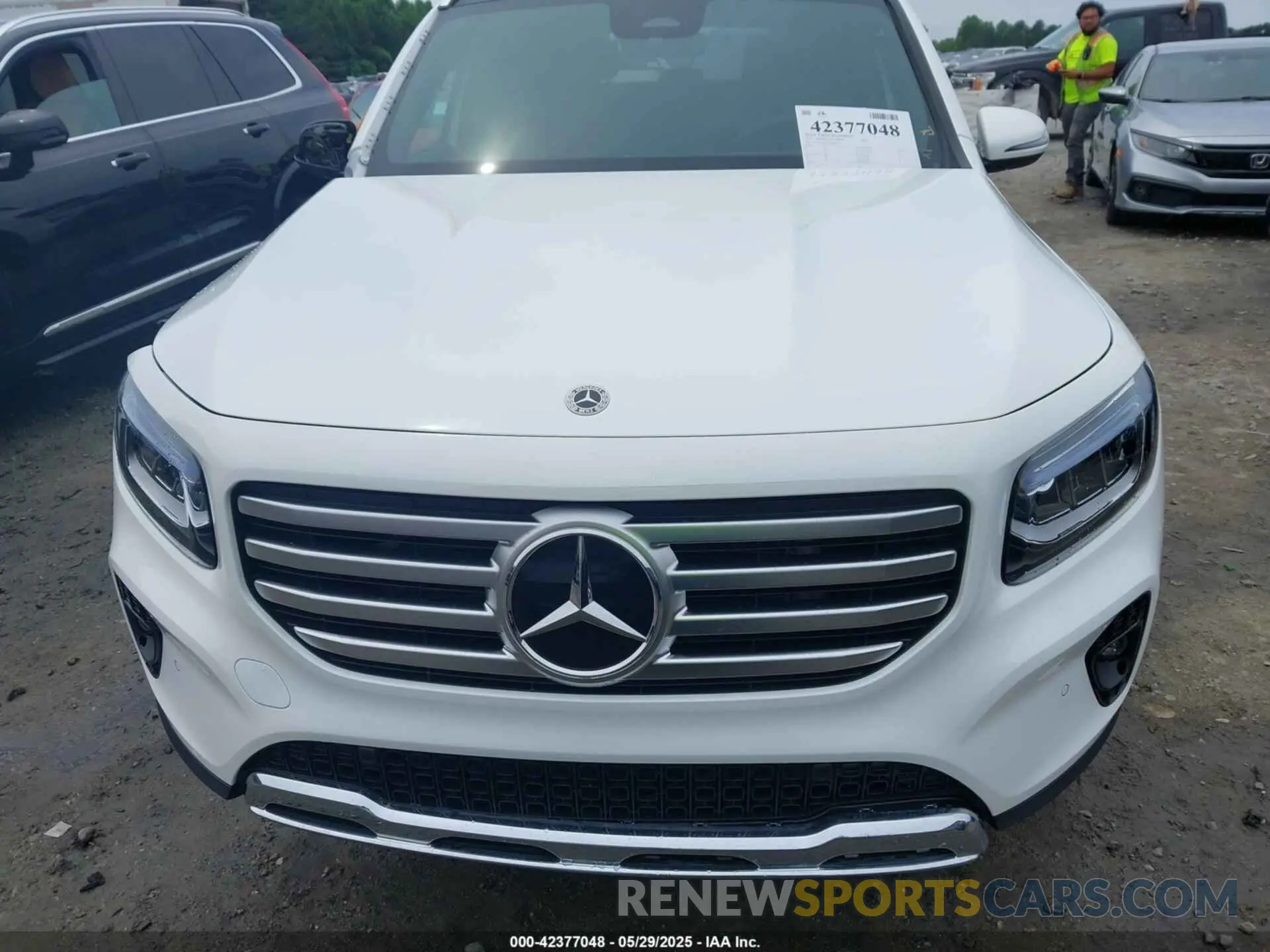 12 Photograph of a damaged car W1N4M4GB1SW398204 MERCEDES-BENZ GLB 250 2025