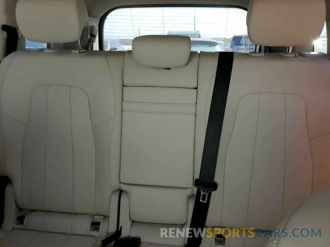 10 Photograph of a damaged car W1N4M4GB0LW067602 MERCEDES-BENZ GLB-CLASS 2020
