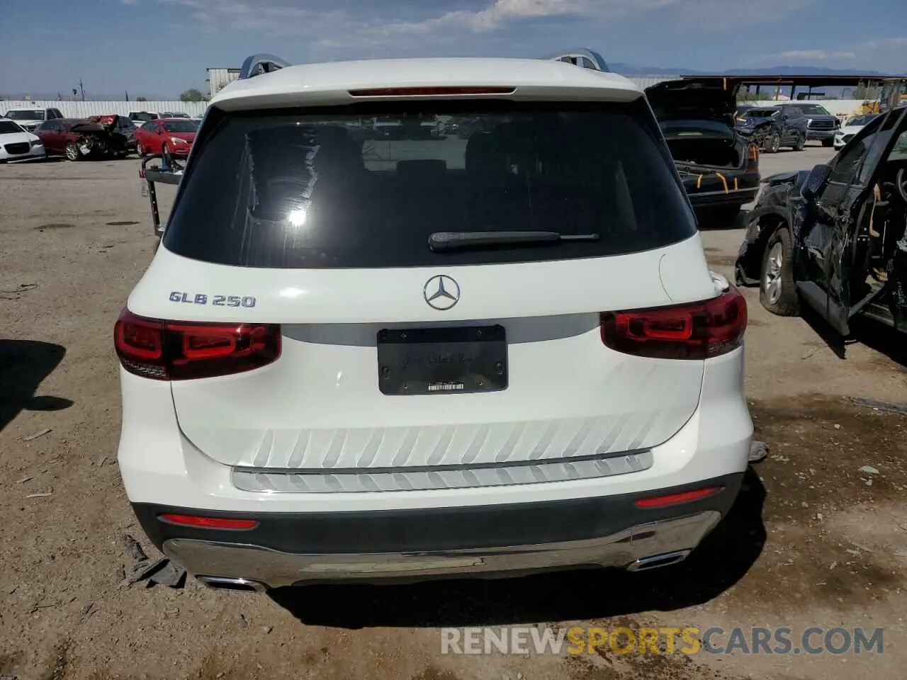 6 Photograph of a damaged car W1N4M4GB0LW067602 MERCEDES-BENZ GLB-CLASS 2020
