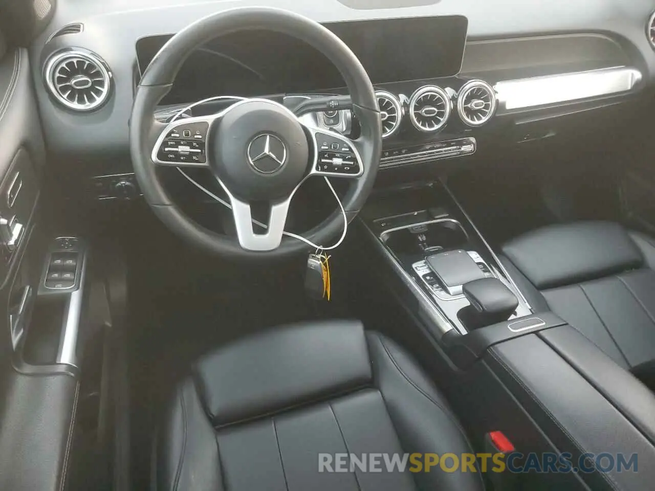 8 Photograph of a damaged car W1N4M4GB1LW024466 MERCEDES-BENZ GLB-CLASS 2020
