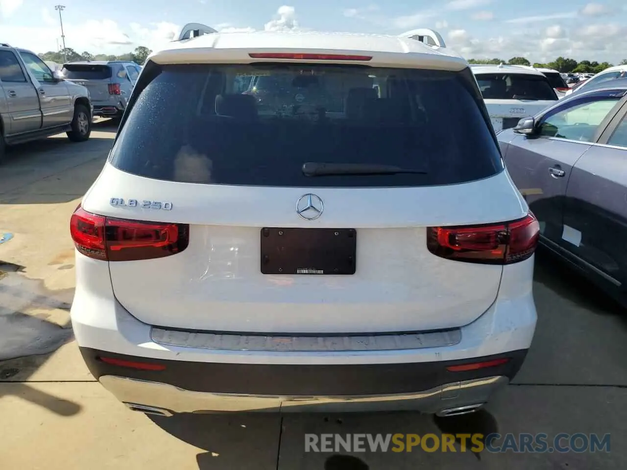 6 Photograph of a damaged car W1N4M4GB2LW041390 MERCEDES-BENZ GLB-CLASS 2020