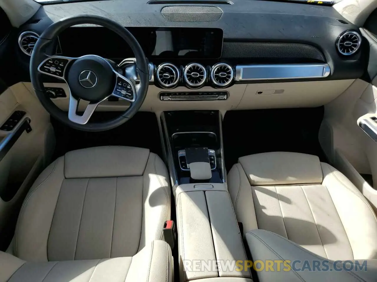 8 Photograph of a damaged car W1N4M4GB2LW041390 MERCEDES-BENZ GLB-CLASS 2020
