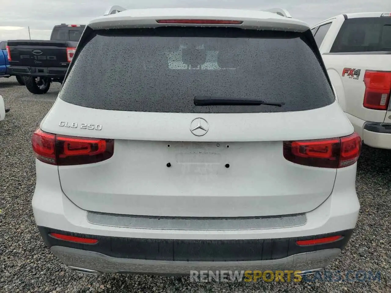 6 Photograph of a damaged car W1N4M4GB5LW019092 MERCEDES-BENZ GLB-CLASS 2020