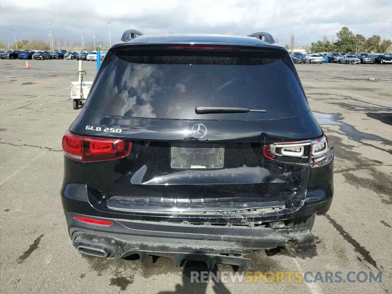 6 Photograph of a damaged car W1N4M4GB6LW019764 MERCEDES-BENZ GLB-CLASS 2020