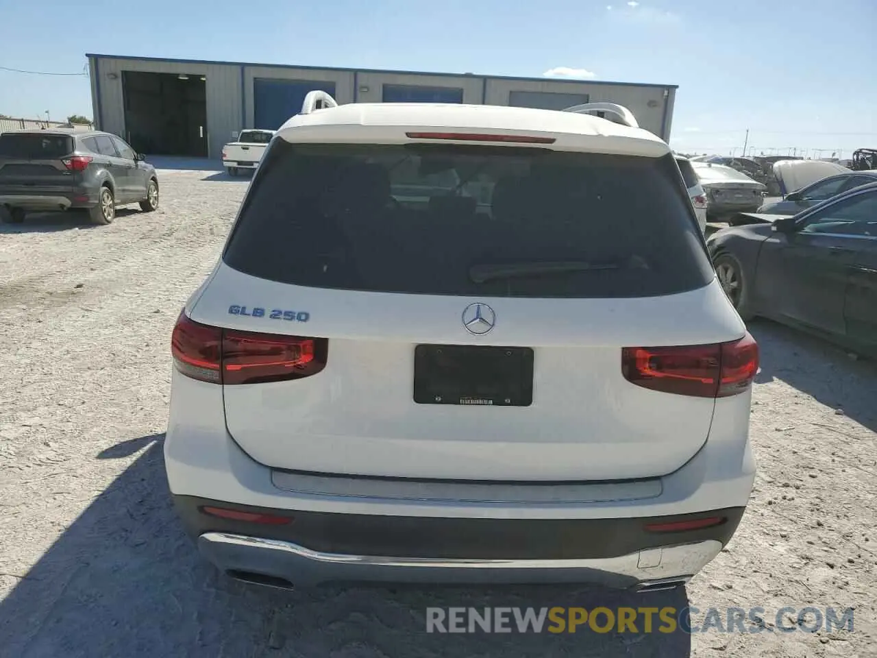 6 Photograph of a damaged car W1N4M4GB6LW043305 MERCEDES-BENZ GLB-CLASS 2020