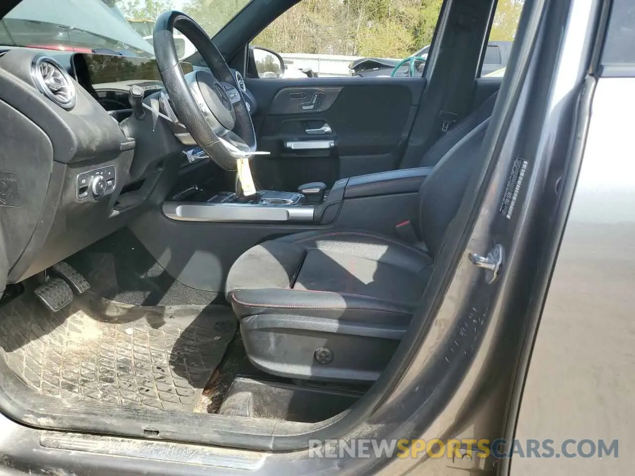7 Photograph of a damaged car W1N4M4GB8LW023475 MERCEDES-BENZ GLB-CLASS 2020