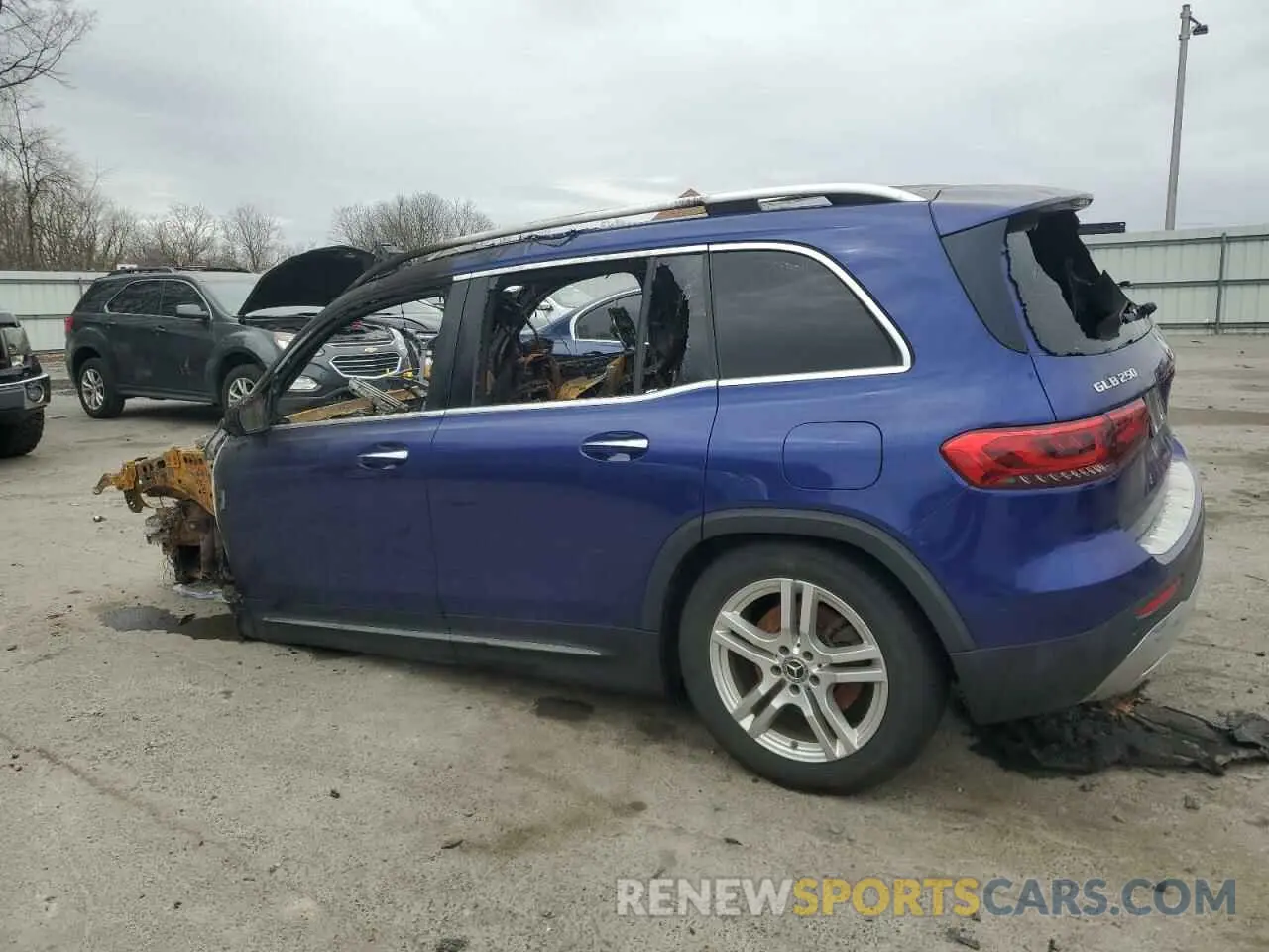 2 Photograph of a damaged car W1N4M4HB0LW028667 MERCEDES-BENZ GLB-CLASS 2020