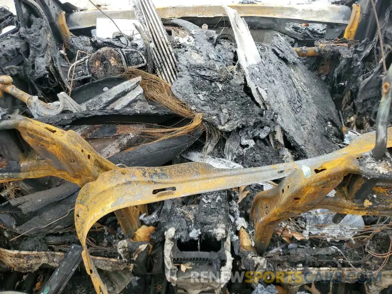 8 Photograph of a damaged car W1N4M4HB0LW028667 MERCEDES-BENZ GLB-CLASS 2020