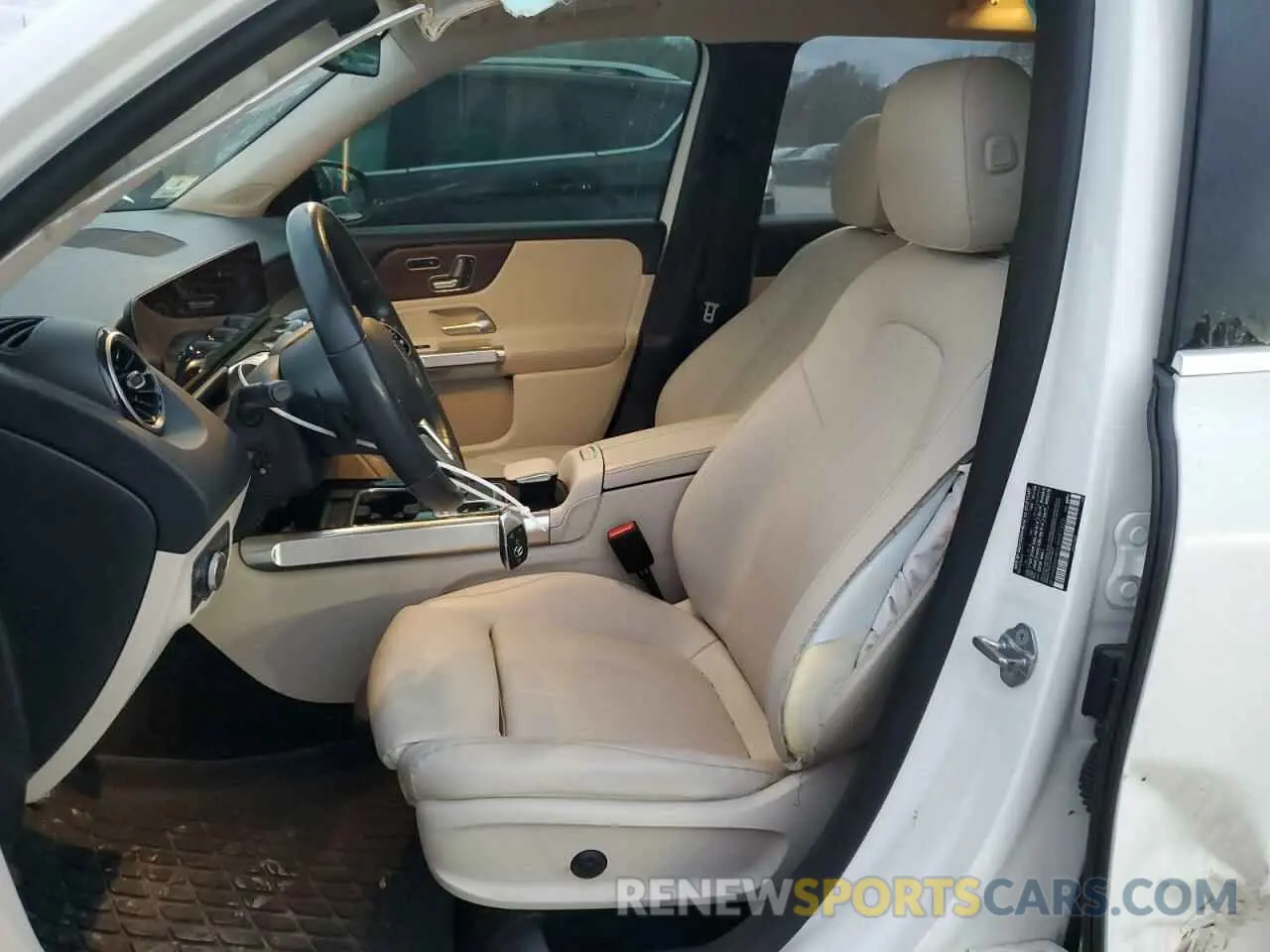 7 Photograph of a damaged car W1N4M4HB2LW051223 MERCEDES-BENZ GLB-CLASS 2020