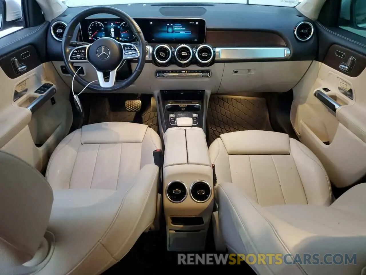 8 Photograph of a damaged car W1N4M4HB2LW051223 MERCEDES-BENZ GLB-CLASS 2020