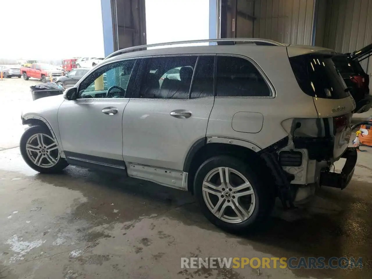 2 Photograph of a damaged car W1N4M4HB3LW049951 MERCEDES-BENZ GLB-CLASS 2020