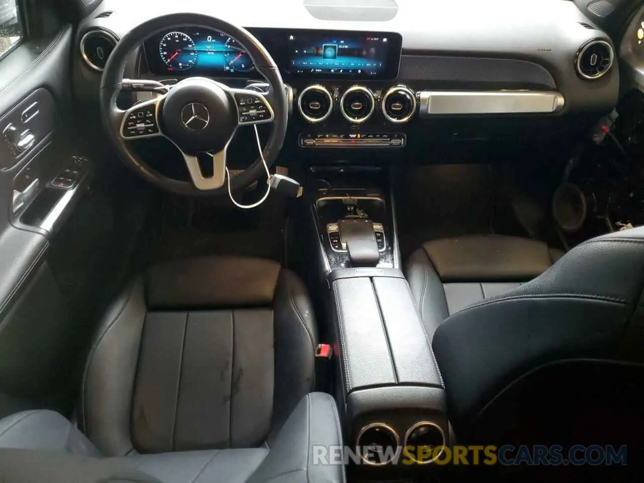 8 Photograph of a damaged car W1N4M4HB3LW049951 MERCEDES-BENZ GLB-CLASS 2020
