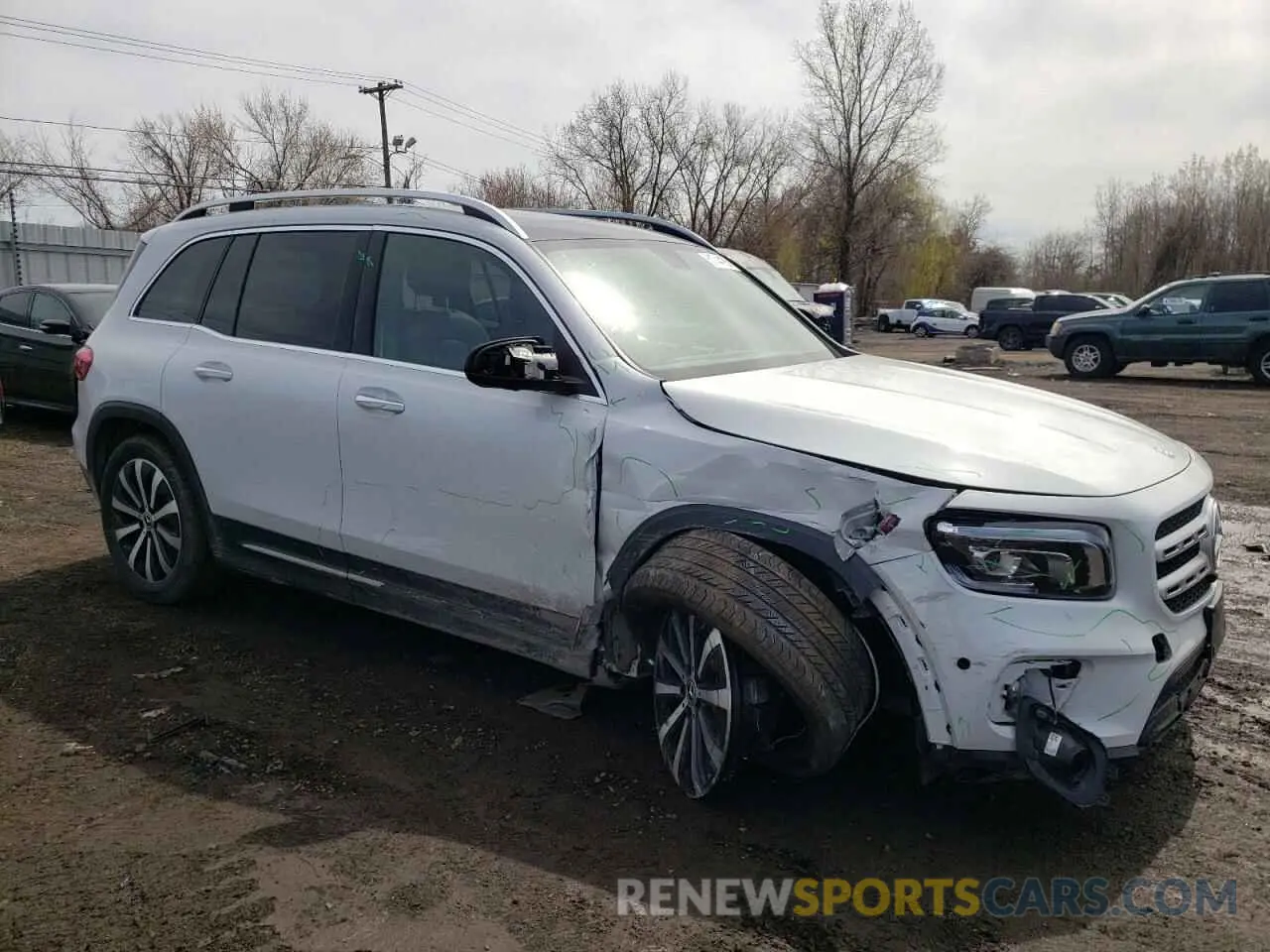 4 Photograph of a damaged car W1N4M4HB4LW025237 MERCEDES-BENZ GLB-CLASS 2020