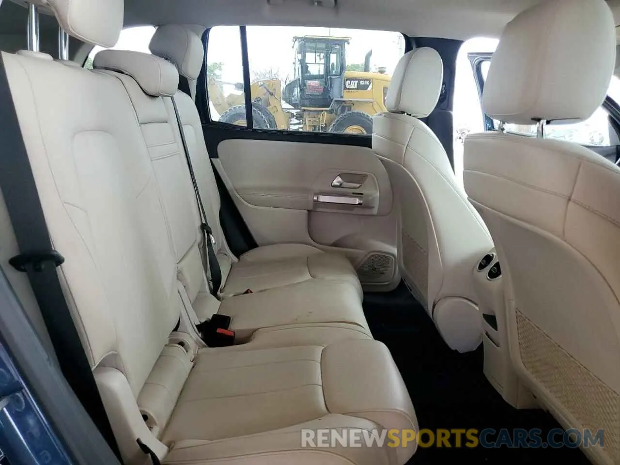 11 Photograph of a damaged car W1N4M4HB4LW039123 MERCEDES-BENZ GLB-CLASS 2020