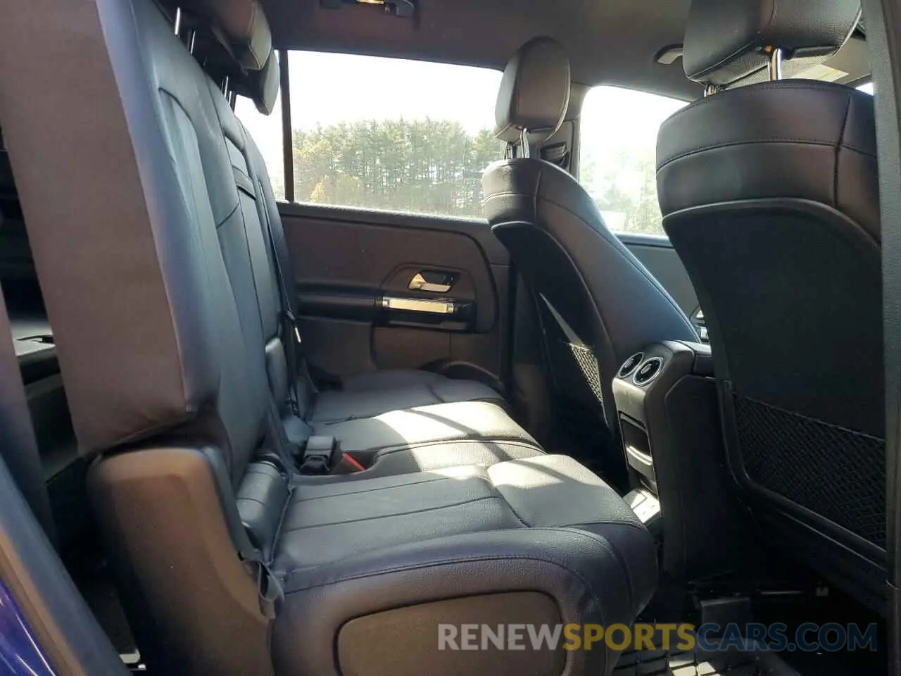 11 Photograph of a damaged car W1N4M4HB9LW037478 MERCEDES-BENZ GLB-CLASS 2020