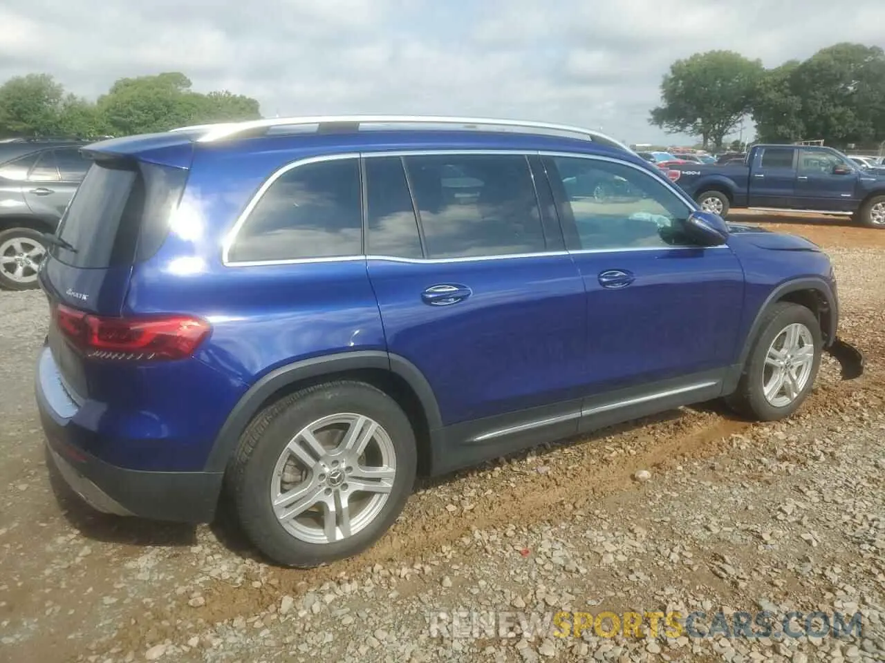 3 Photograph of a damaged car W1N4M4HB9LW038310 MERCEDES-BENZ GLB-CLASS 2020