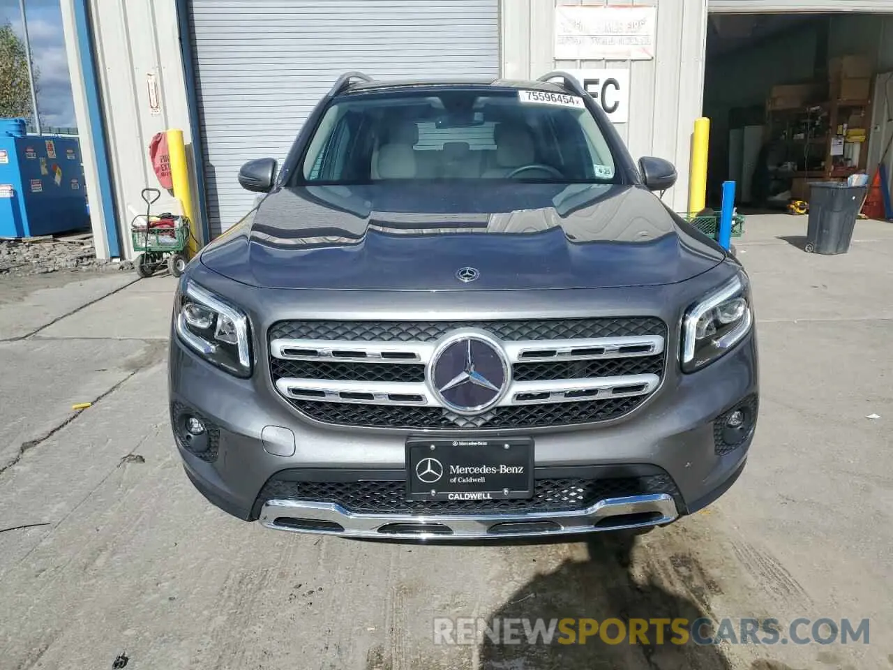 5 Photograph of a damaged car W1N4M4HB9LW040980 MERCEDES-BENZ GLB-CLASS 2020