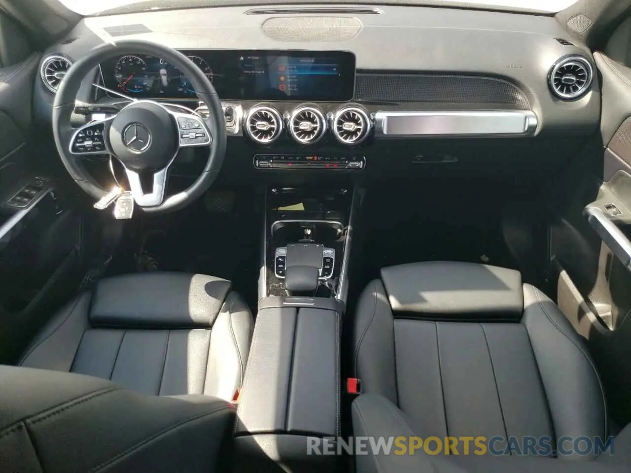 8 Photograph of a damaged car W1N4M4HBXLW026747 MERCEDES-BENZ GLB-CLASS 2020