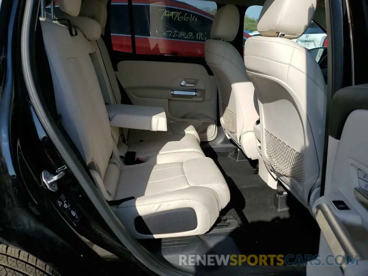11 Photograph of a damaged car W1N4M4HBXLW036422 MERCEDES-BENZ GLB-CLASS 2020