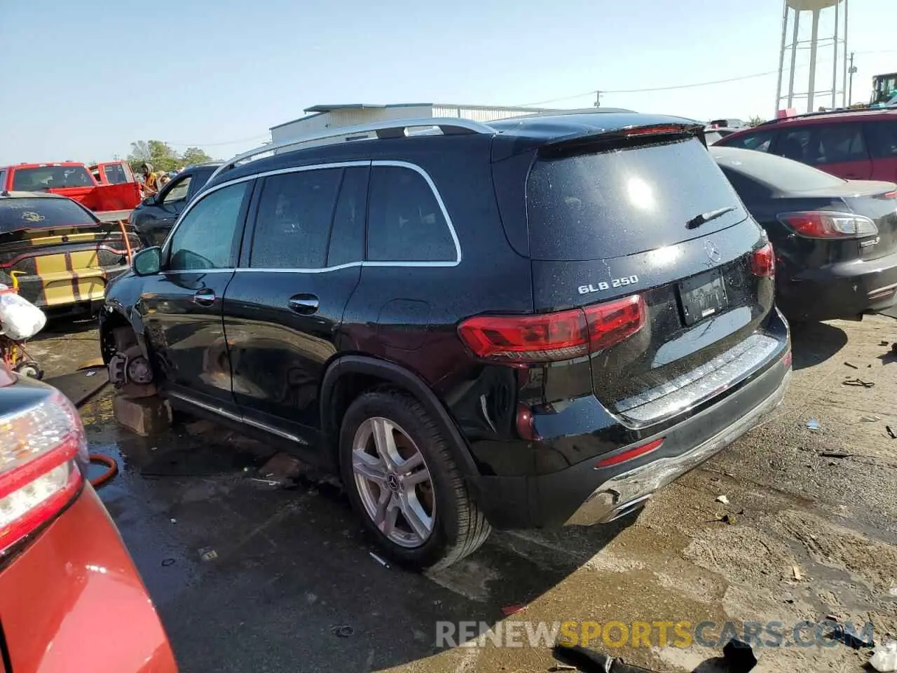 2 Photograph of a damaged car W1N4M4HBXLW036422 MERCEDES-BENZ GLB-CLASS 2020