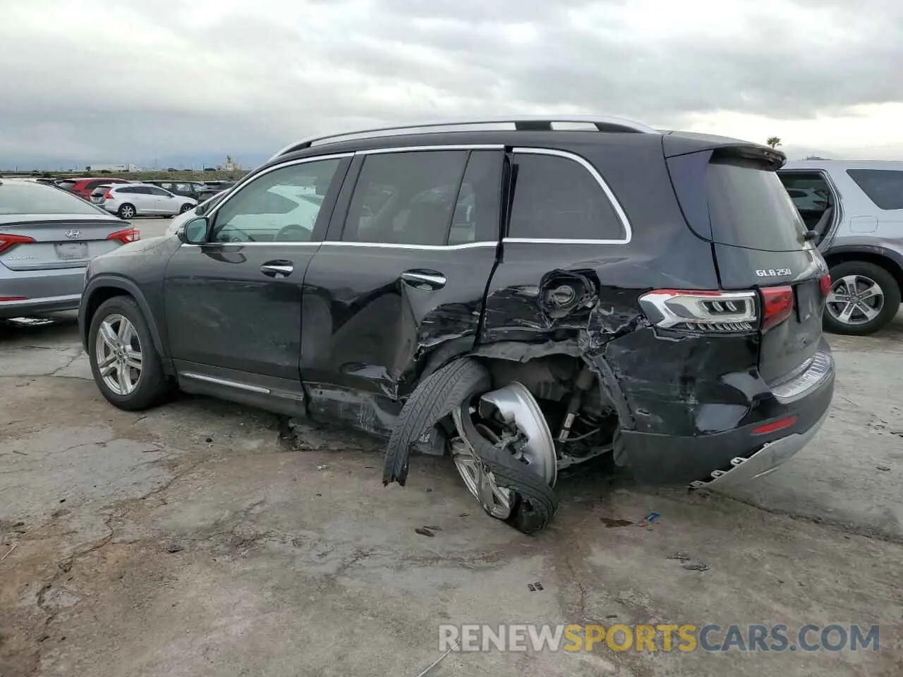 2 Photograph of a damaged car WDC4M4GB2LW004261 MERCEDES-BENZ GLB-CLASS 2020