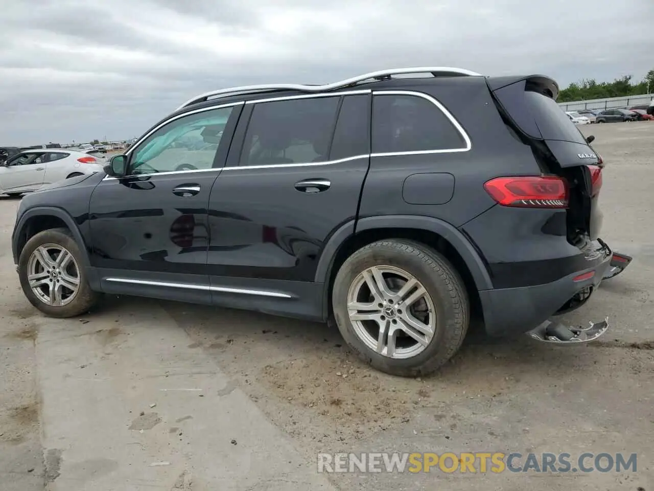 2 Photograph of a damaged car WDC4M4GB4LW006304 MERCEDES-BENZ GLB-CLASS 2020