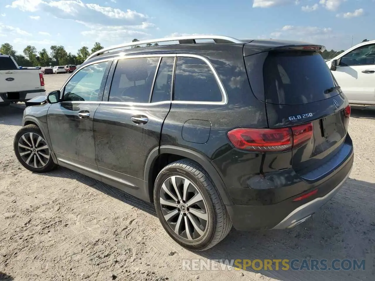 2 Photograph of a damaged car WDC4M4GB9LW010476 MERCEDES-BENZ GLB-CLASS 2020