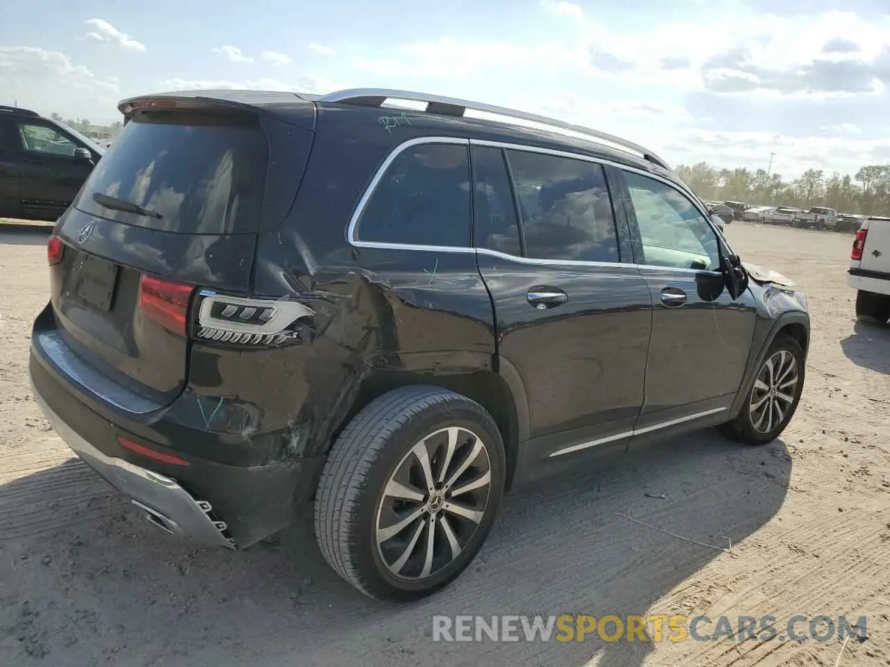 3 Photograph of a damaged car WDC4M4GB9LW010476 MERCEDES-BENZ GLB-CLASS 2020