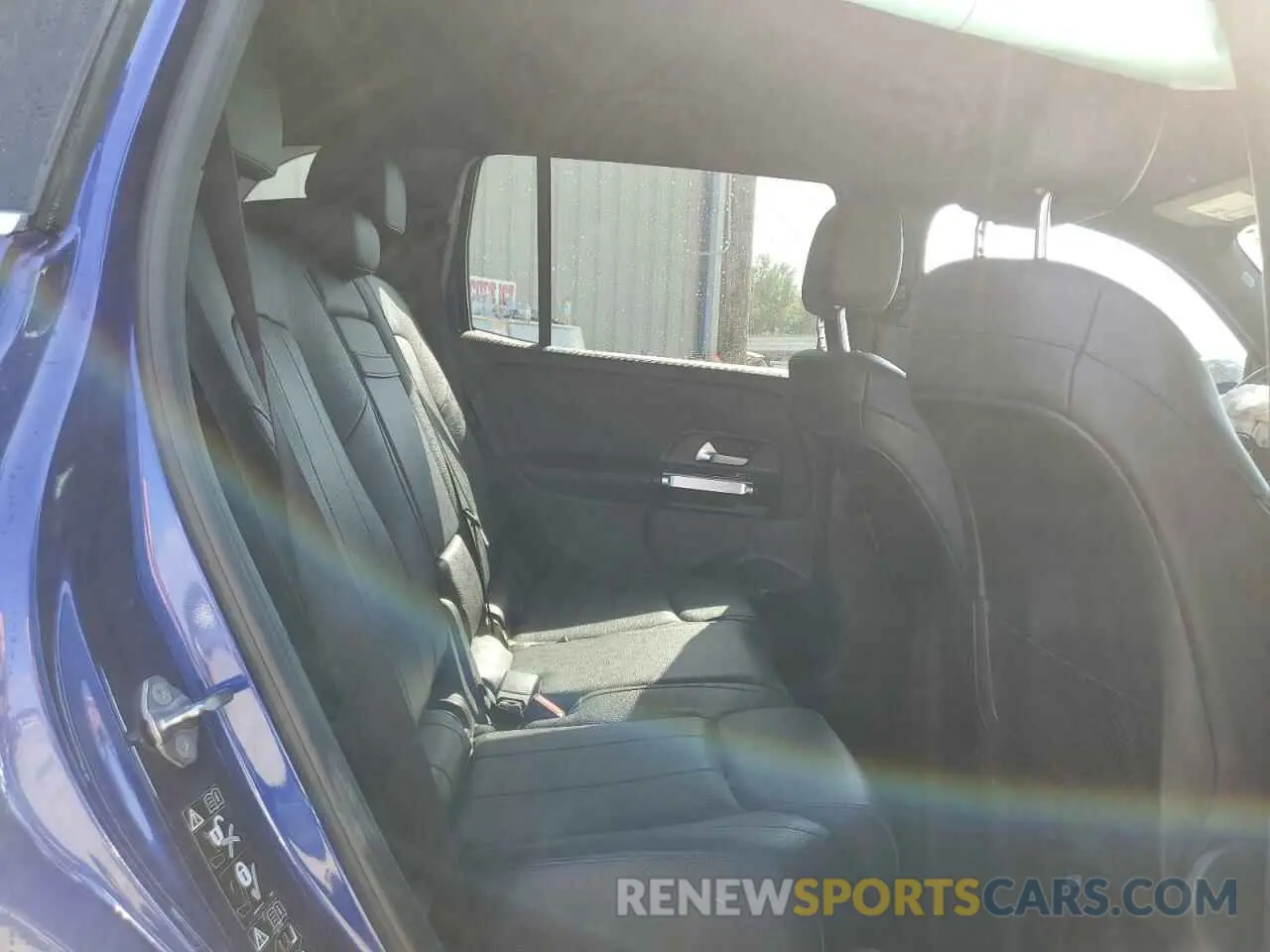 11 Photograph of a damaged car W1N4M4GB0MW088094 MERCEDES-BENZ GLB-CLASS 2021