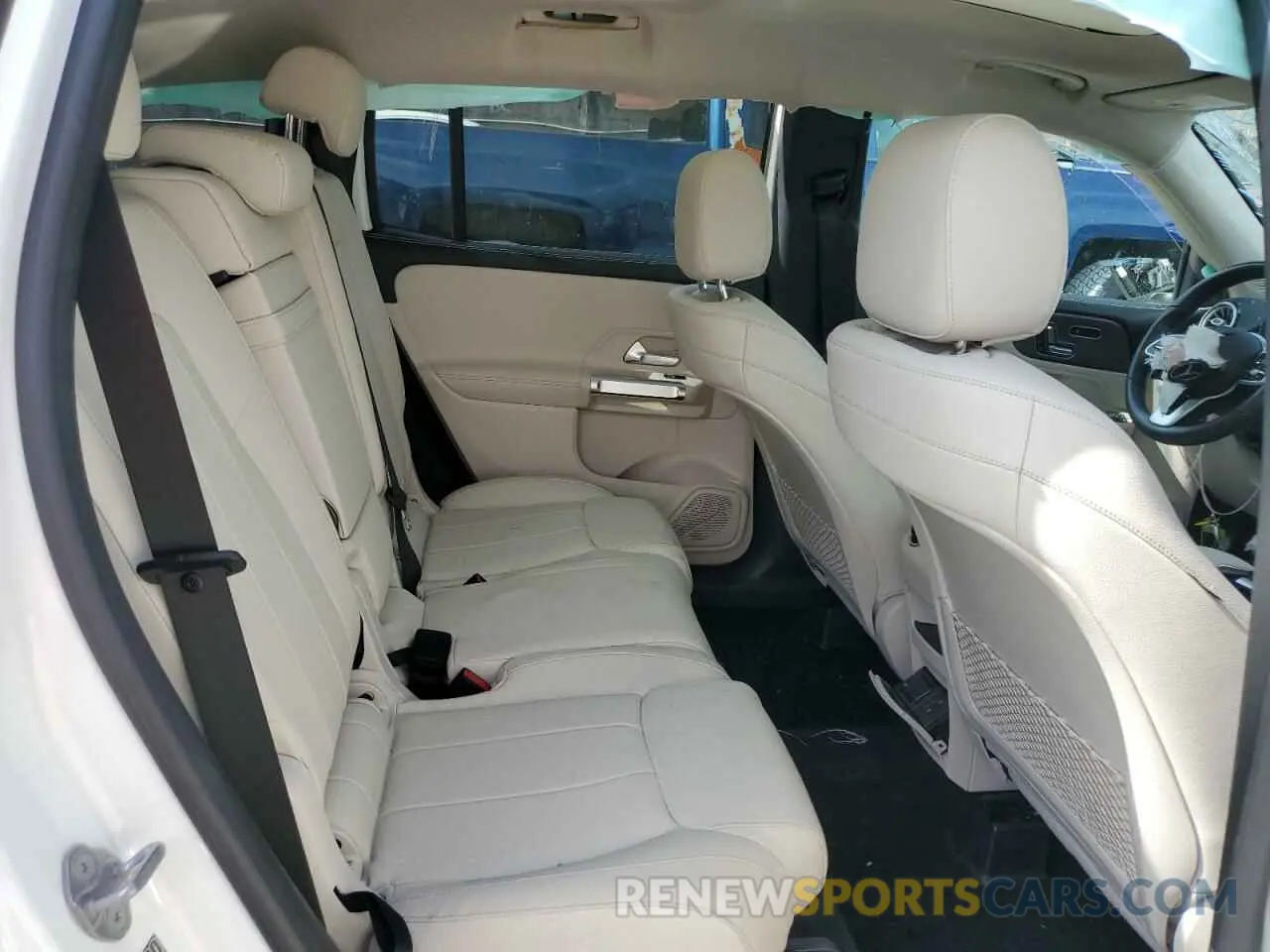 11 Photograph of a damaged car W1N4M4GB0MW145670 MERCEDES-BENZ GLB-CLASS 2021