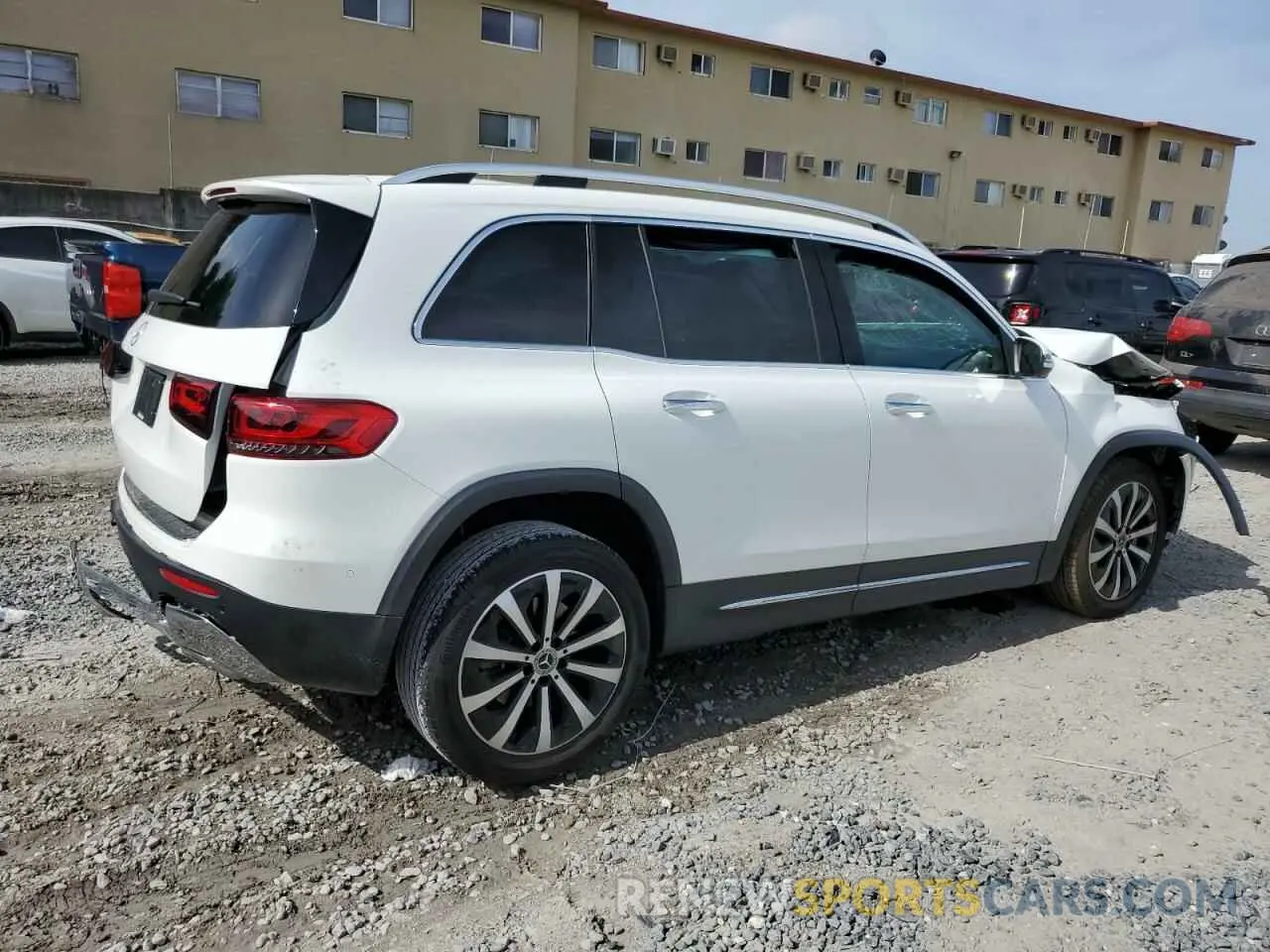 3 Photograph of a damaged car W1N4M4GB0MW145670 MERCEDES-BENZ GLB-CLASS 2021