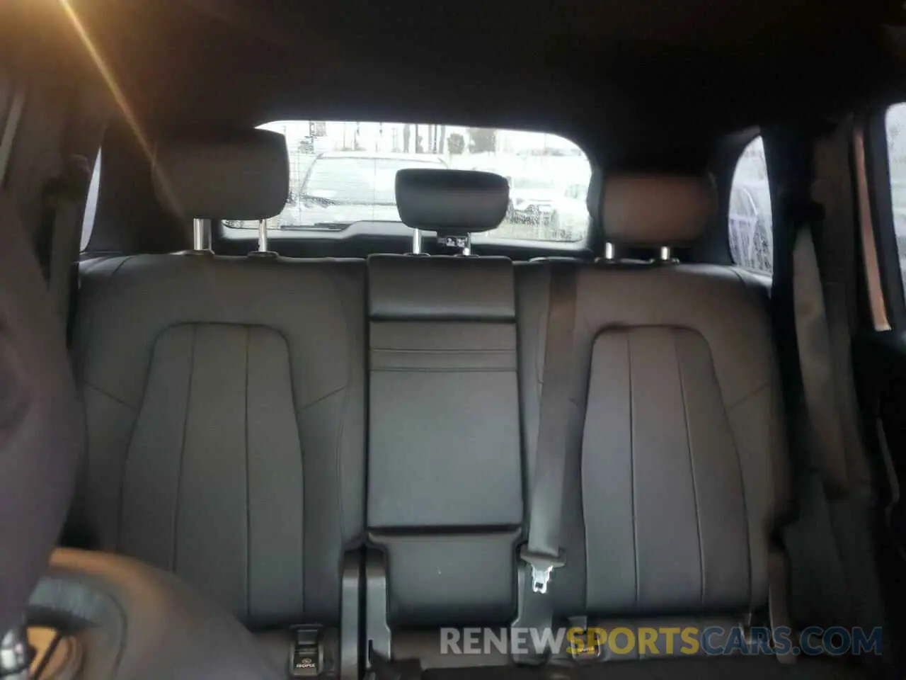 10 Photograph of a damaged car W1N4M4GB0MW158032 MERCEDES-BENZ GLB-CLASS 2021