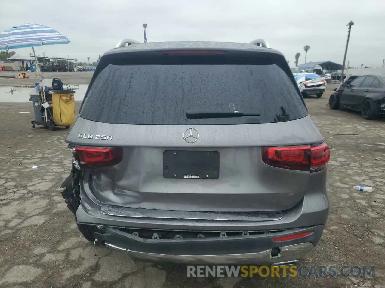 6 Photograph of a damaged car W1N4M4GB0MW158032 MERCEDES-BENZ GLB-CLASS 2021