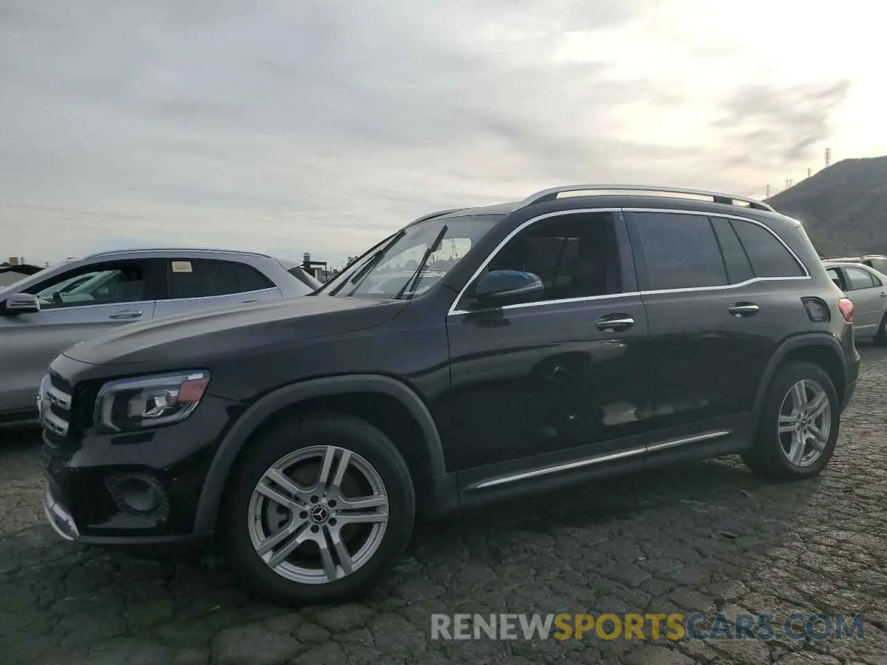 1 Photograph of a damaged car W1N4M4GB3MW104126 MERCEDES-BENZ GLB-CLASS 2021