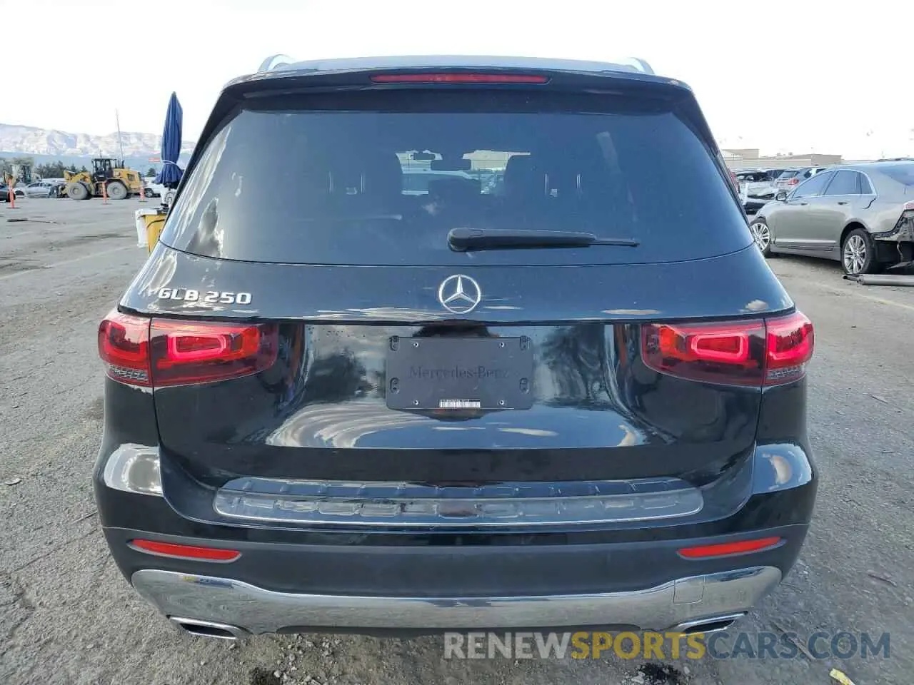 6 Photograph of a damaged car W1N4M4GB4MW124112 MERCEDES-BENZ GLB-CLASS 2021