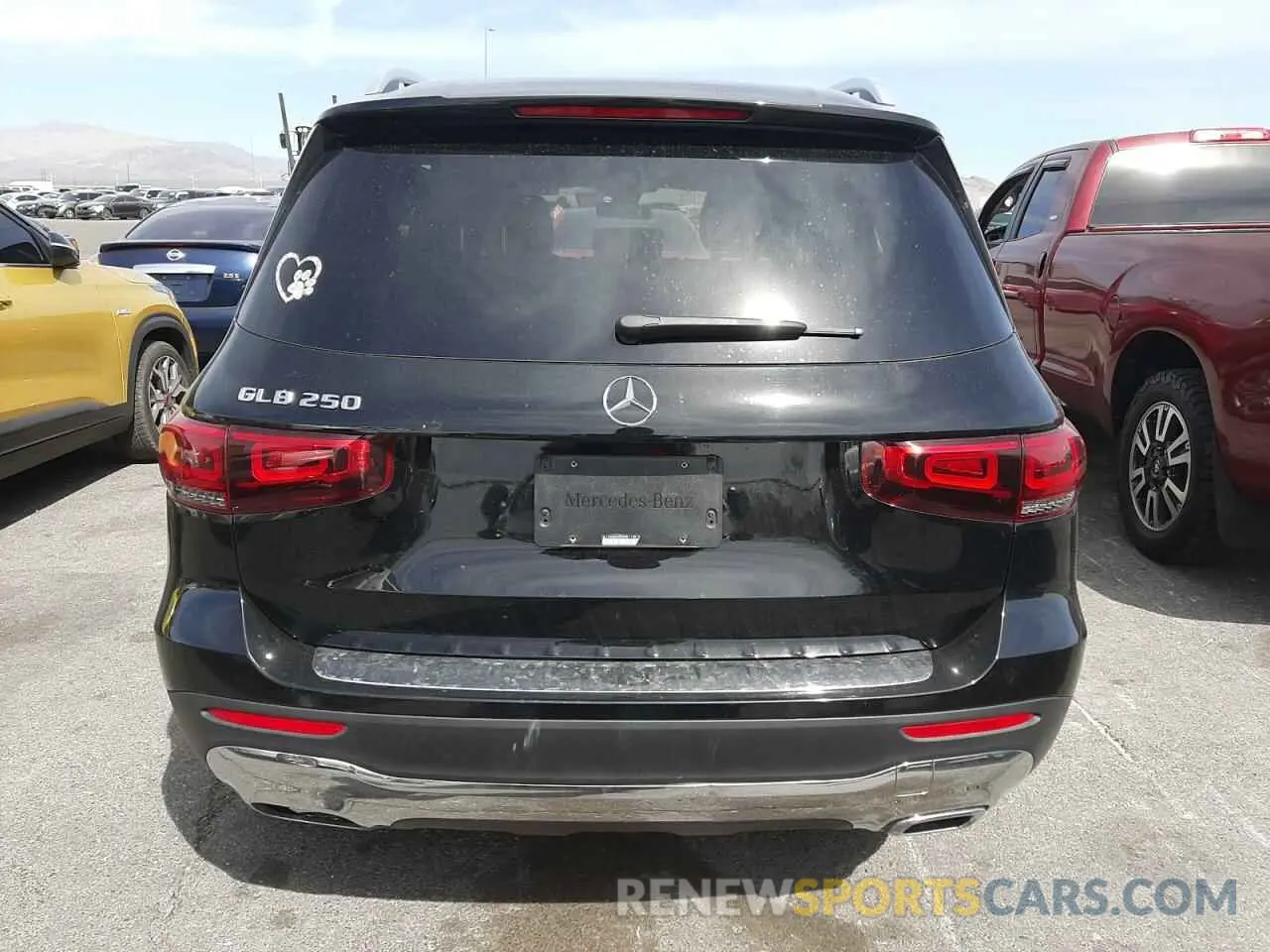 6 Photograph of a damaged car W1N4M4GB5MW113815 MERCEDES-BENZ GLB-CLASS 2021