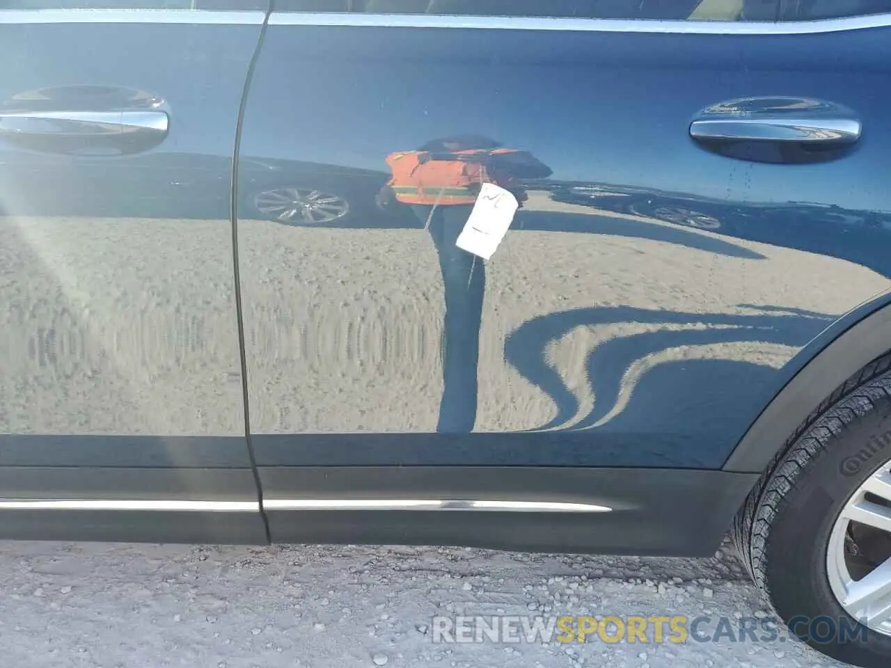 12 Photograph of a damaged car W1N4M4GB7MW098850 MERCEDES-BENZ GLB-CLASS 2021