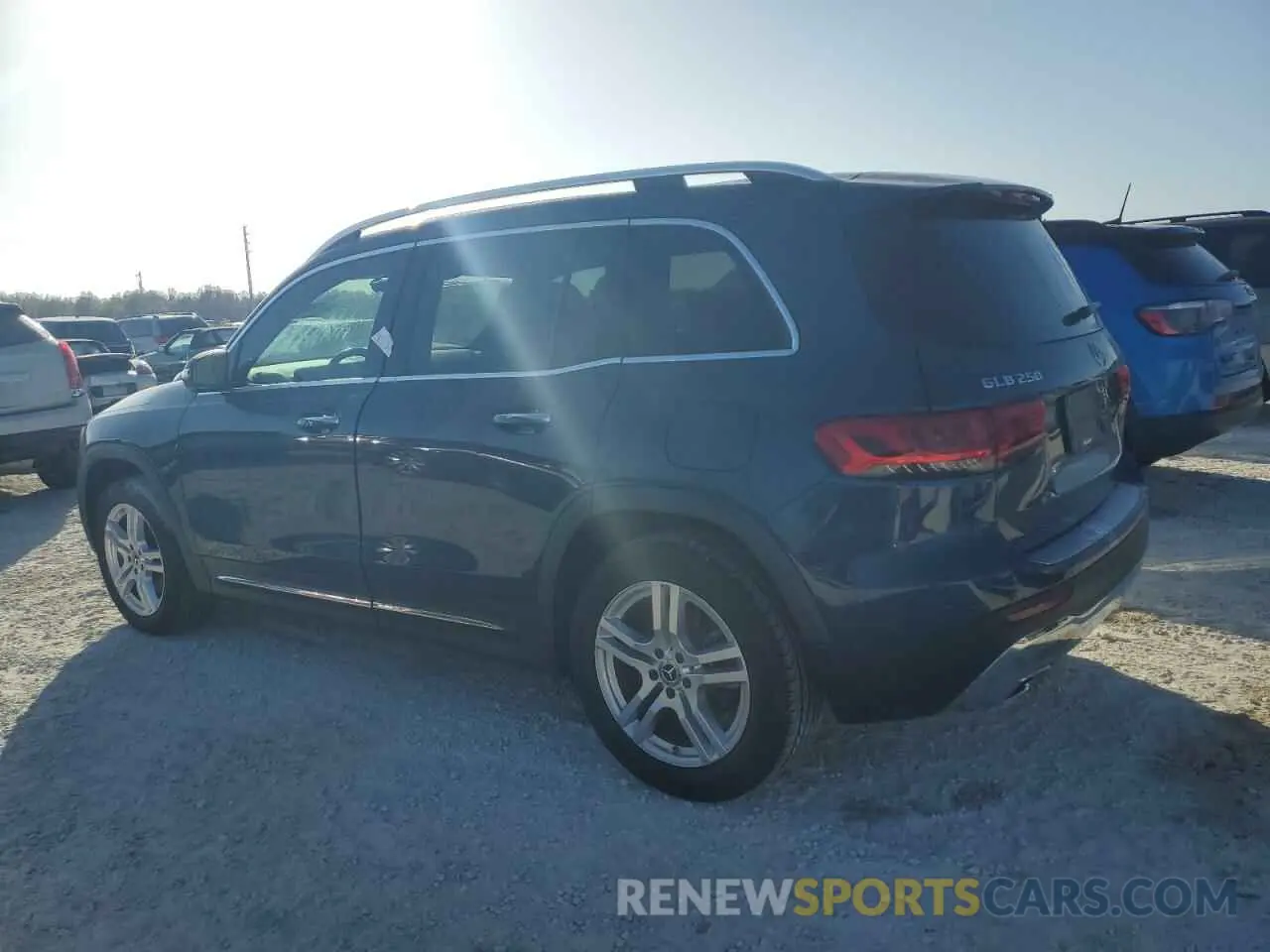 2 Photograph of a damaged car W1N4M4GB7MW098850 MERCEDES-BENZ GLB-CLASS 2021