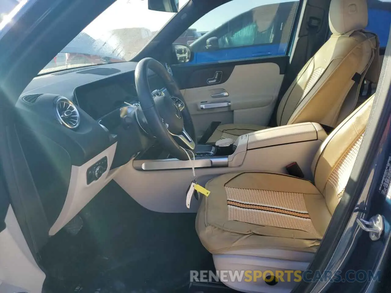 7 Photograph of a damaged car W1N4M4GB7MW098850 MERCEDES-BENZ GLB-CLASS 2021