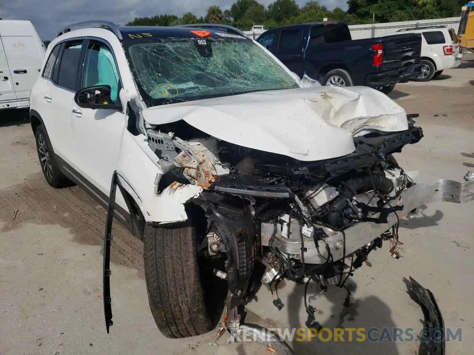 1 Photograph of a damaged car W1N4M4GB7MW124234 MERCEDES-BENZ GLB-CLASS 2021