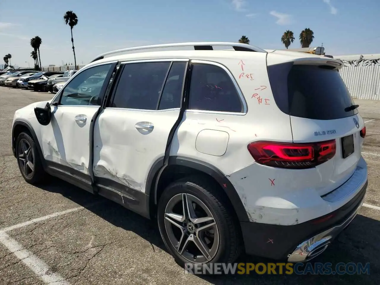 2 Photograph of a damaged car W1N4M4GB8MW114134 MERCEDES-BENZ GLB-CLASS 2021