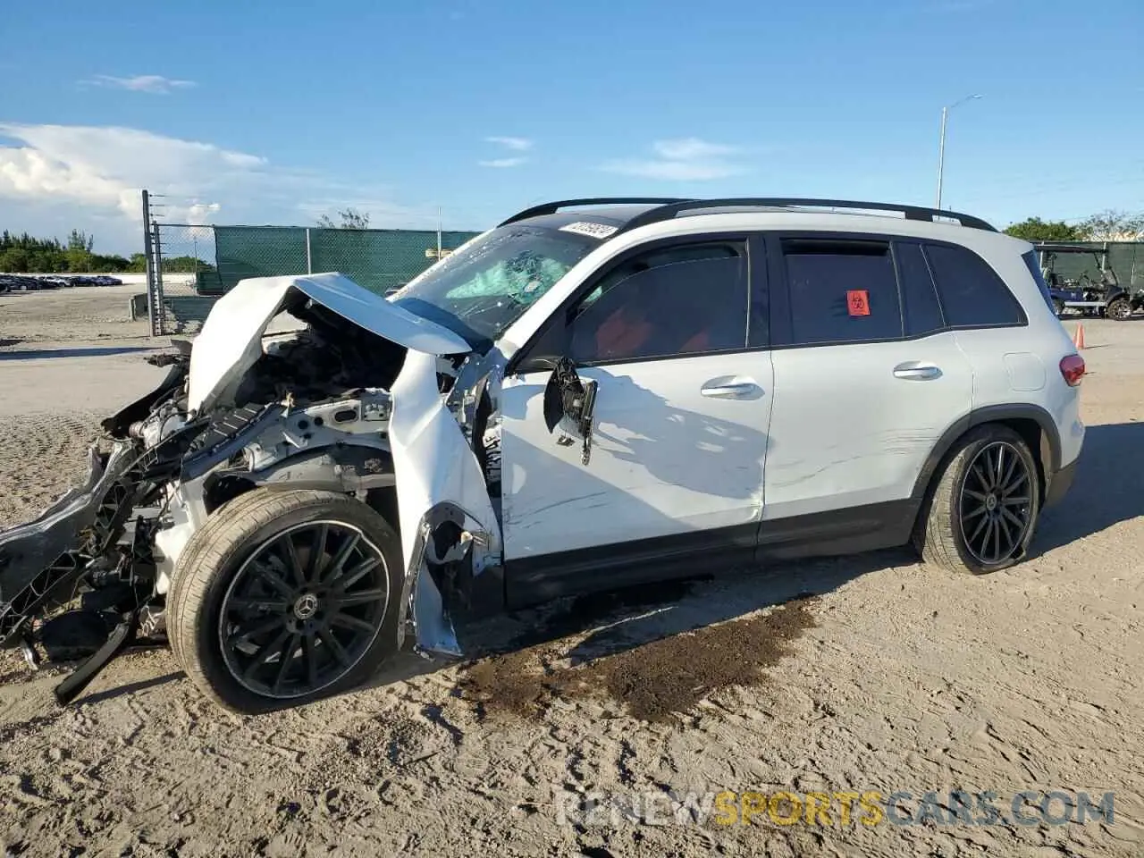 1 Photograph of a damaged car W1N4M4GB9MW101490 MERCEDES-BENZ GLB-CLASS 2021