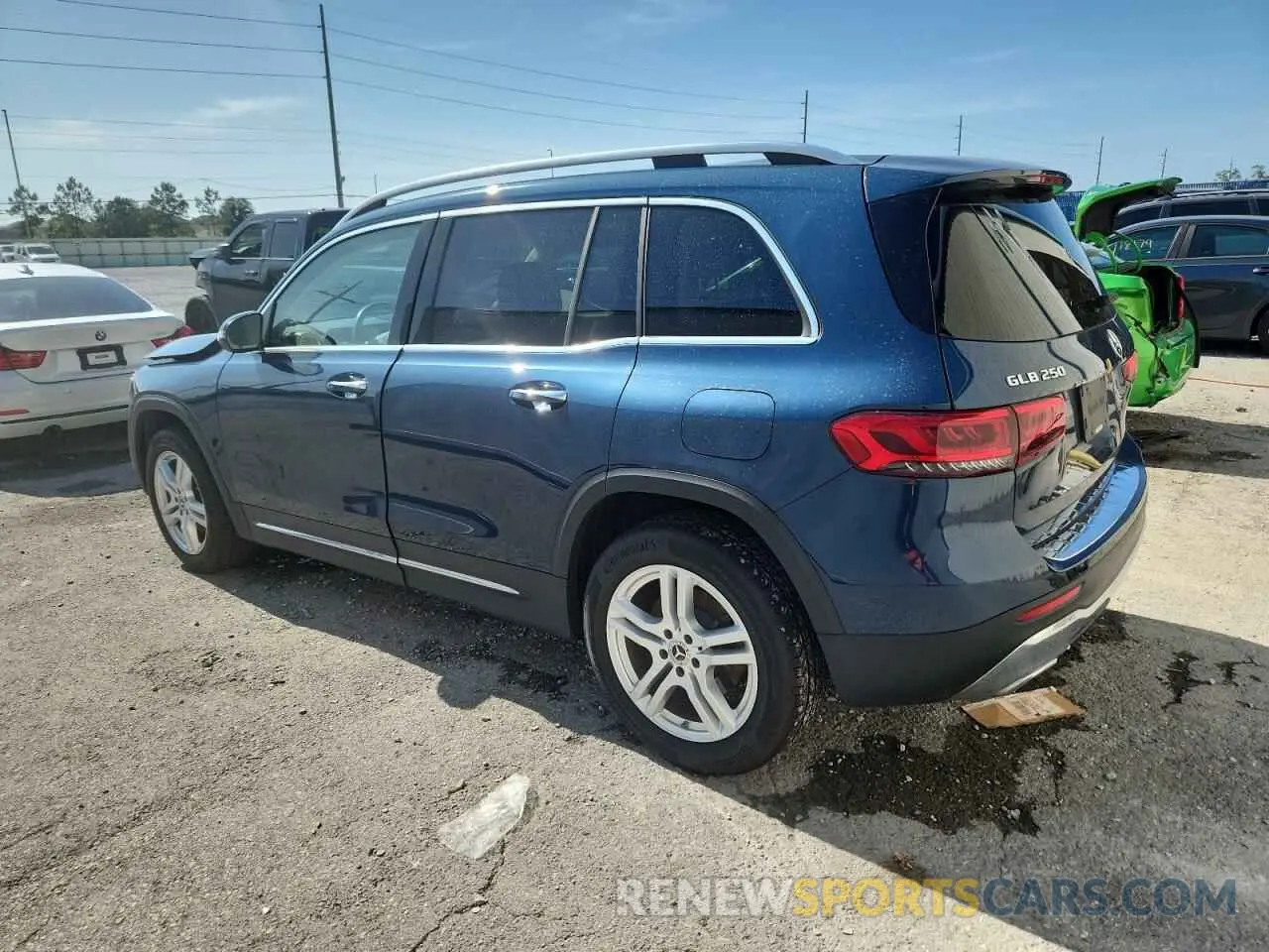 2 Photograph of a damaged car W1N4M4HB2MW112412 MERCEDES-BENZ GLB-CLASS 2021