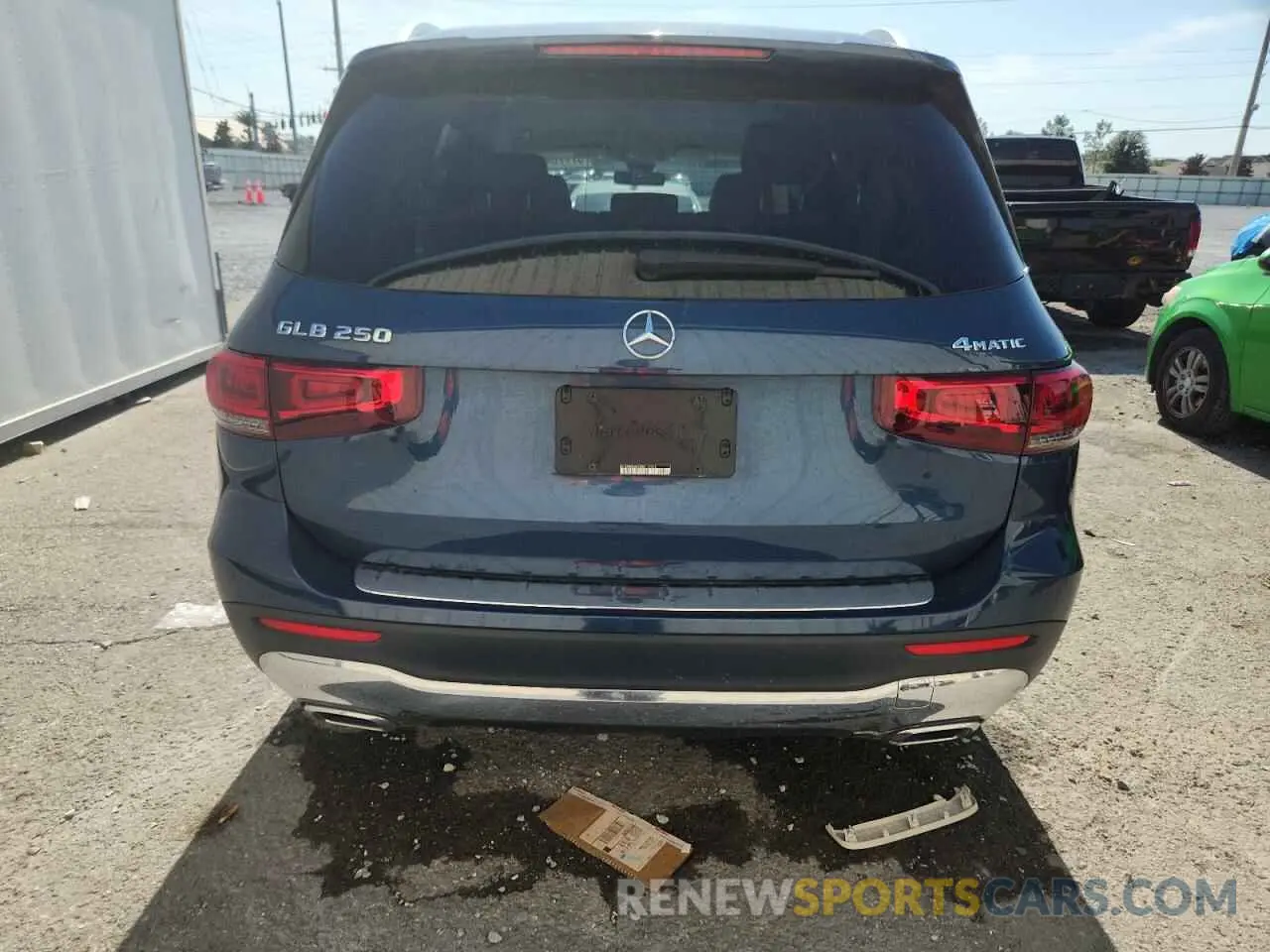 6 Photograph of a damaged car W1N4M4HB2MW112412 MERCEDES-BENZ GLB-CLASS 2021