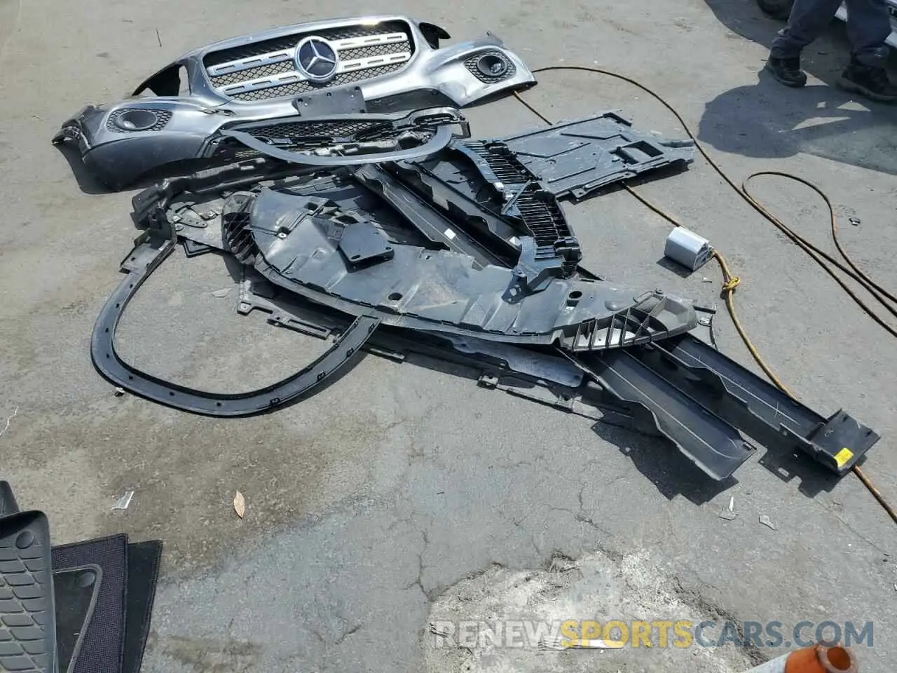 13 Photograph of a damaged car W1N4M4HB3MW114895 MERCEDES-BENZ GLB-CLASS 2021
