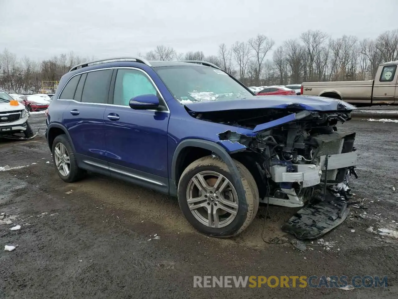 4 Photograph of a damaged car W1N4M4HB3MW116176 MERCEDES-BENZ GLB-CLASS 2021