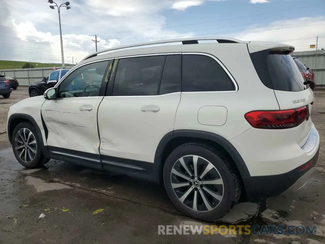 2 Photograph of a damaged car W1N4M4HB5MW091667 MERCEDES-BENZ GLB-CLASS 2021