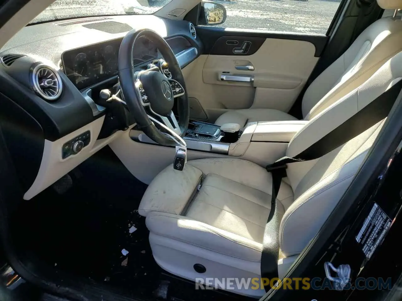 7 Photograph of a damaged car W1N4M4HB5MW102599 MERCEDES-BENZ GLB-CLASS 2021