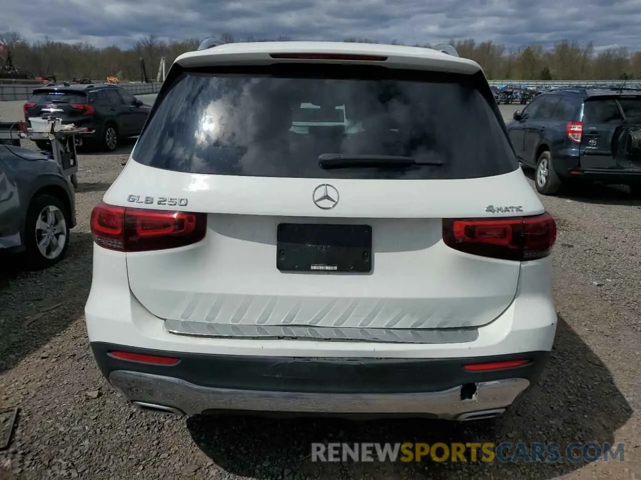 6 Photograph of a damaged car W1N4M4HB5MW128121 MERCEDES-BENZ GLB-CLASS 2021