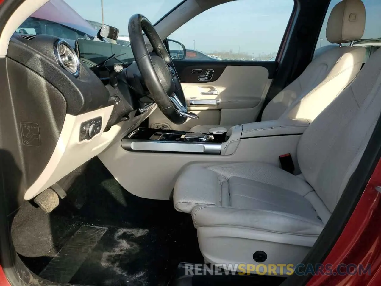 7 Photograph of a damaged car W1N4M4HB6MW102773 MERCEDES-BENZ GLB-CLASS 2021